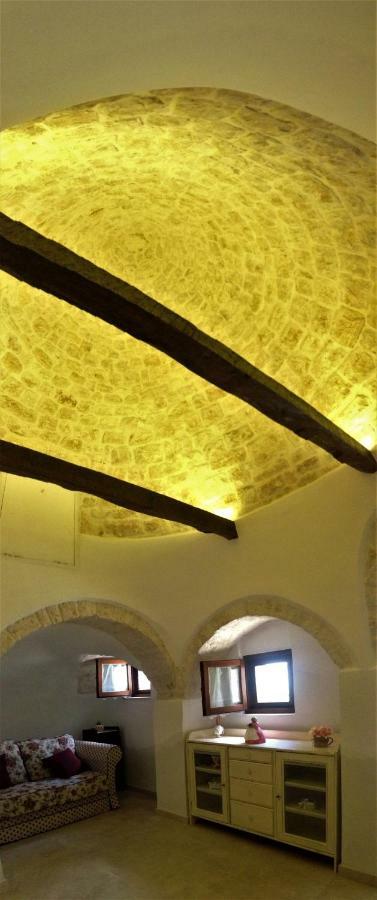 Trullo "Vicolo Fiorito" Villa อัลเบโรเบลโล ภายนอก รูปภาพ