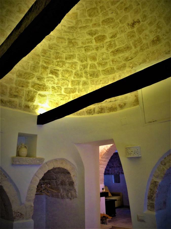 Trullo "Vicolo Fiorito" Villa อัลเบโรเบลโล ภายนอก รูปภาพ